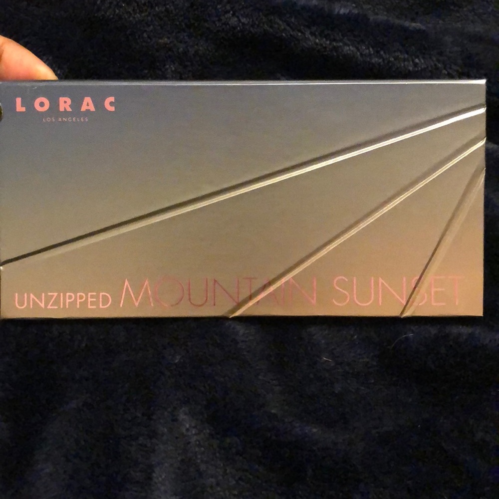 LORAC MOUNTAIN SUNSET PALETTE